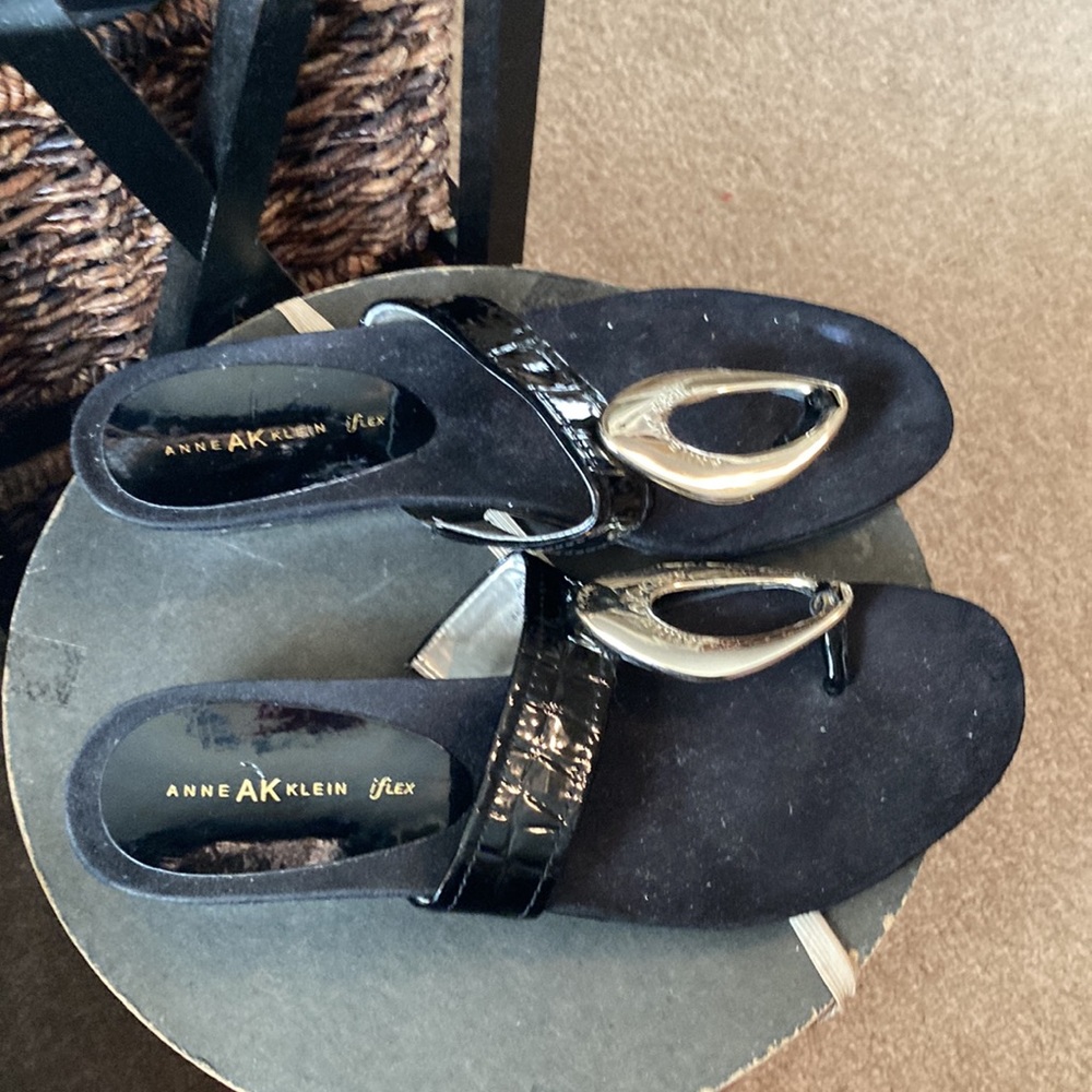 Anne Klein flex black shoe sz 9.5 - Picture 3 of 3